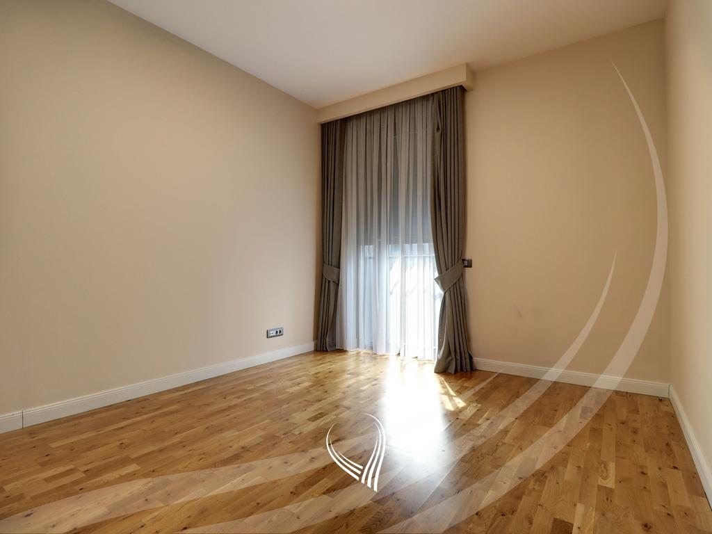Duplex banesë me 3 dhoma gjumi me qira në lagjen Aktash – Ivy Residence15