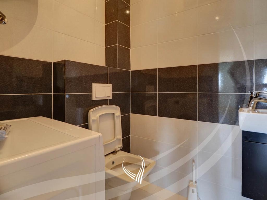 Banesë me 2 dhoma gjumi me qira në lagjen Bregu I Diellit - Iliria Building11