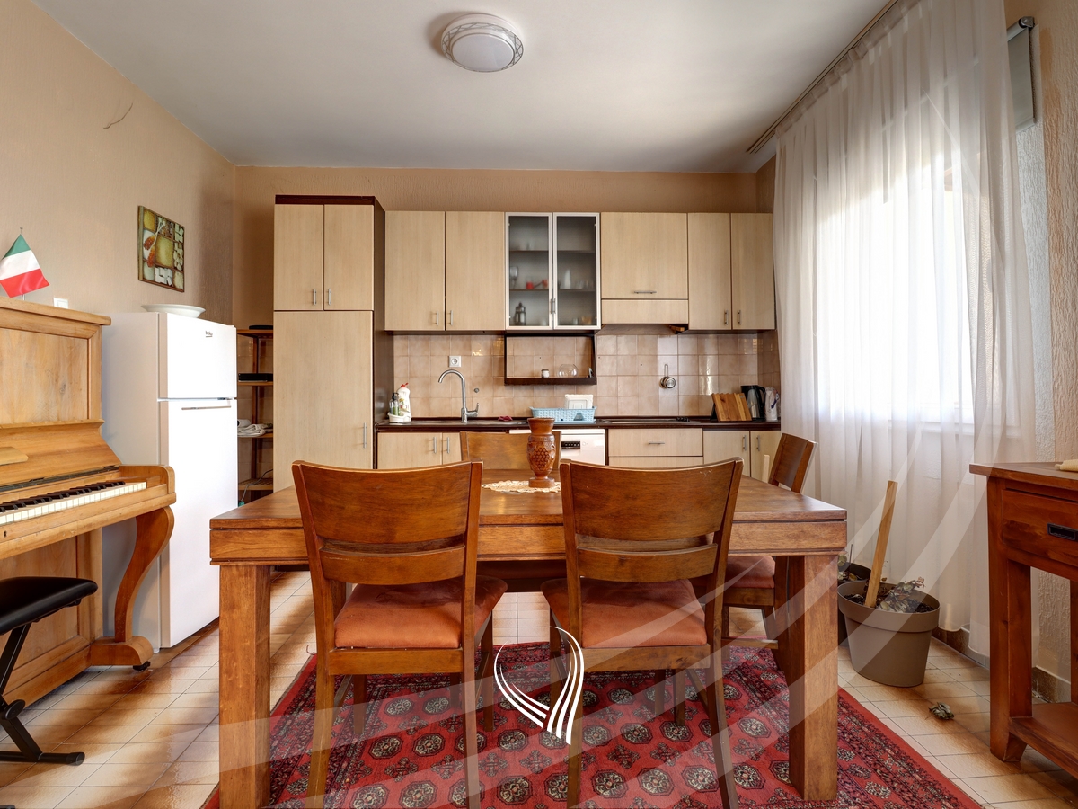 Shtëpi me 3 dhoma gjumi me qira në Çagllavicë5