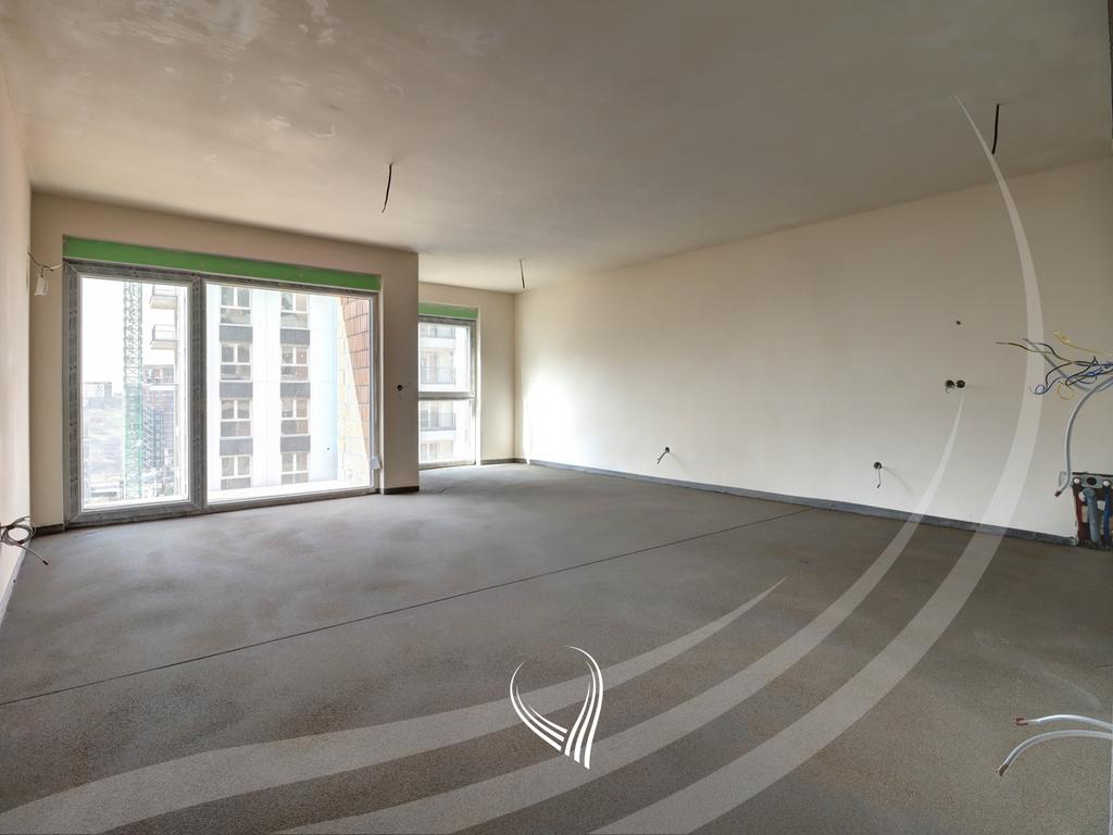 Banesë me 3 dhoma gjumi në shitje në lagjen Prishtina e Re1