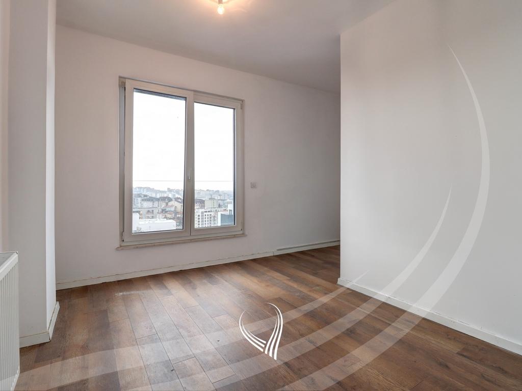 Zyre me 4 dhoma pune me qira në lagjen e Muhaxherëve5