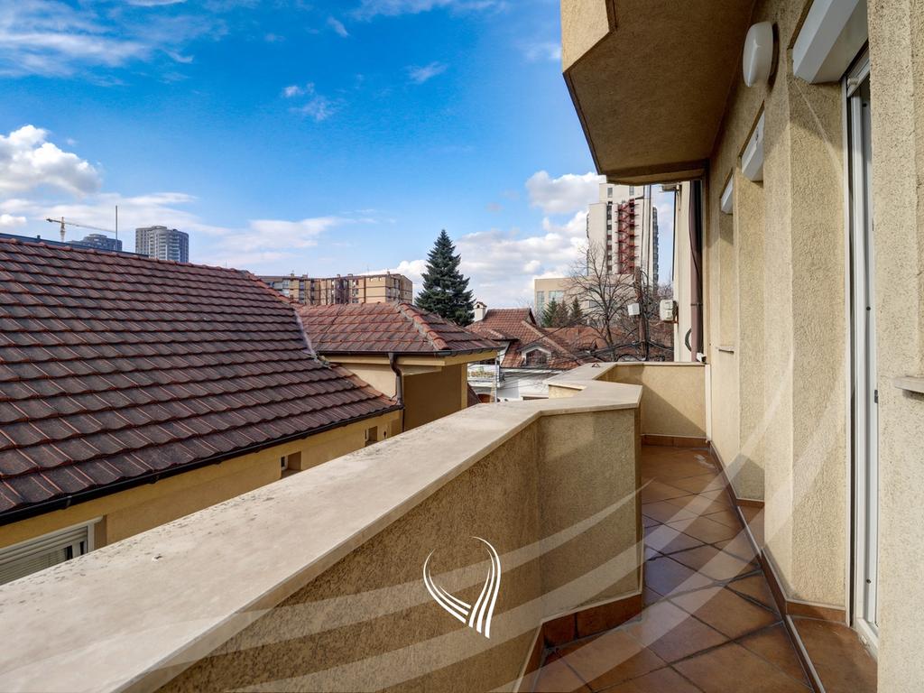 Objekt afarist 330m2 me qira në lagjen Ulpiana14