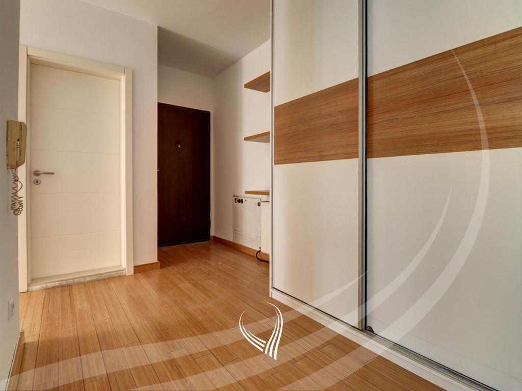 Banesë me 2 dhoma gjumi në shitje në lagjen Mati 111