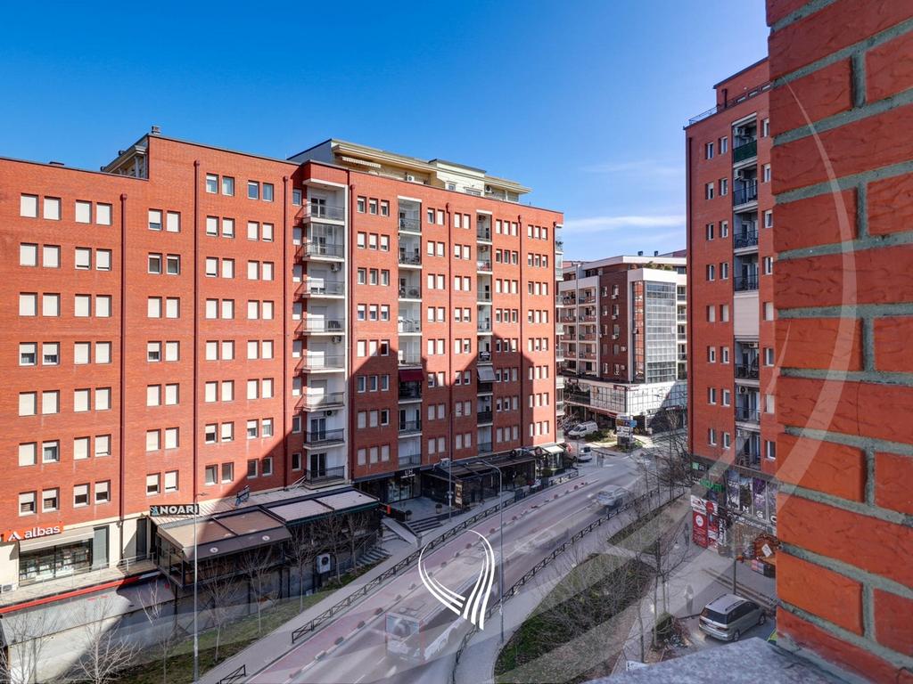 Banesë me 2 dhoma gjumi në shitje në lagjen Mati 113