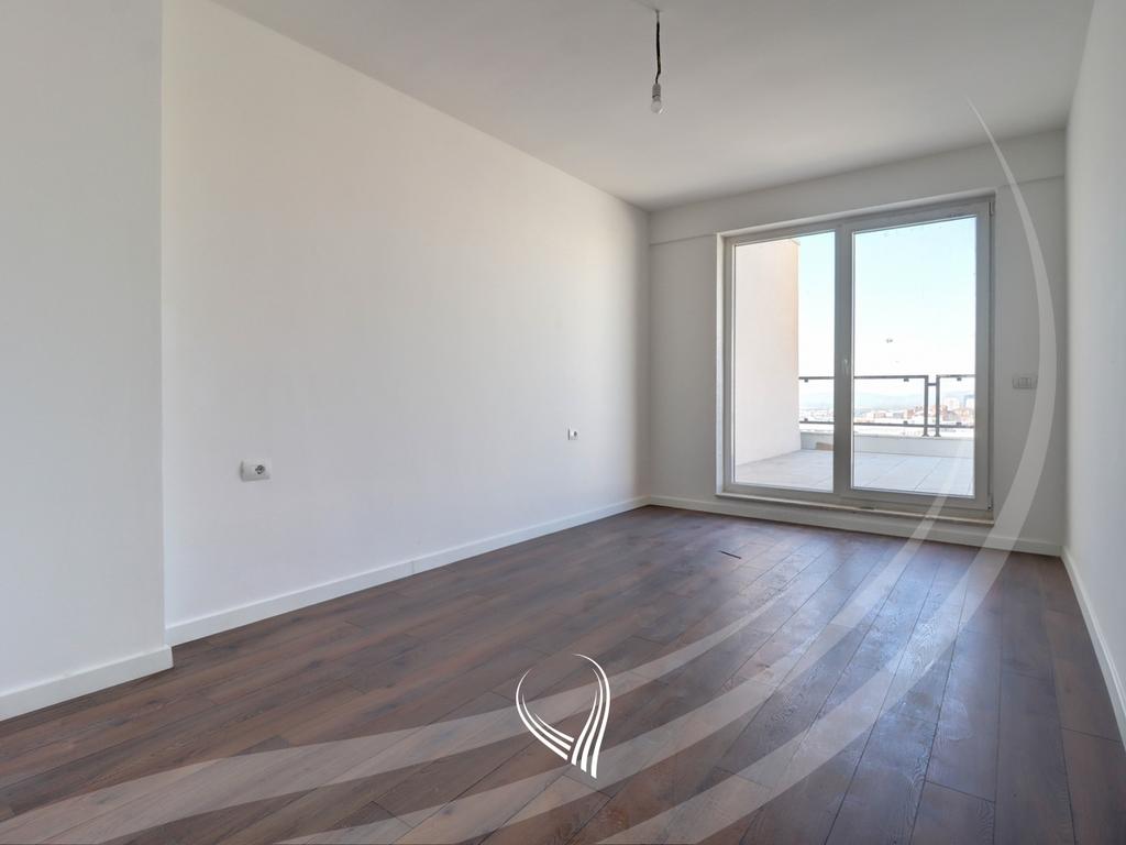 Penthouse – Zyre me 5 dhoma pune me qira në lagjen Mati 13