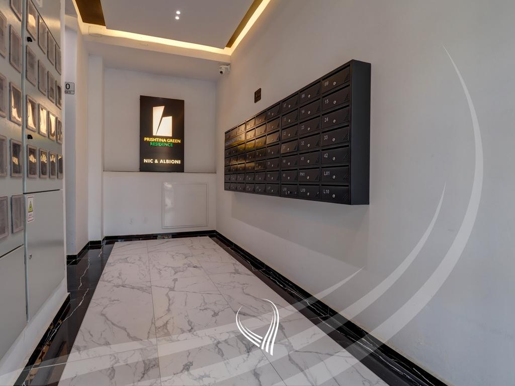 Banesë me 4 dhoma gjumi në shitje në lagjen Mati 1 – Rruga A15