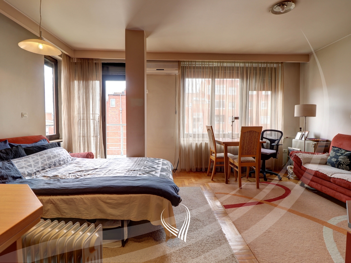 Garsoniere për shitje në lagjen Bregu i Diellit