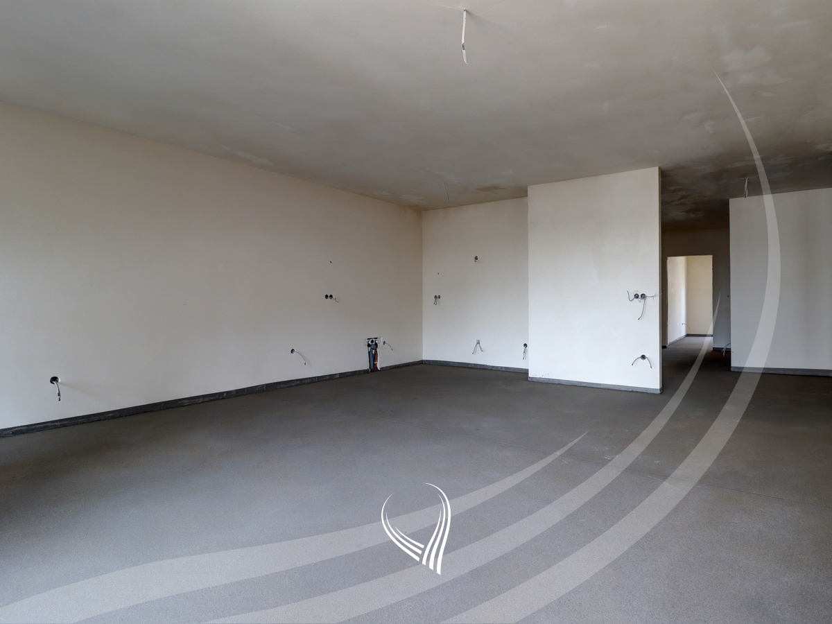 Banesë me 3 dhoma gjumi në shitje në lagjen Prishtina e Re3