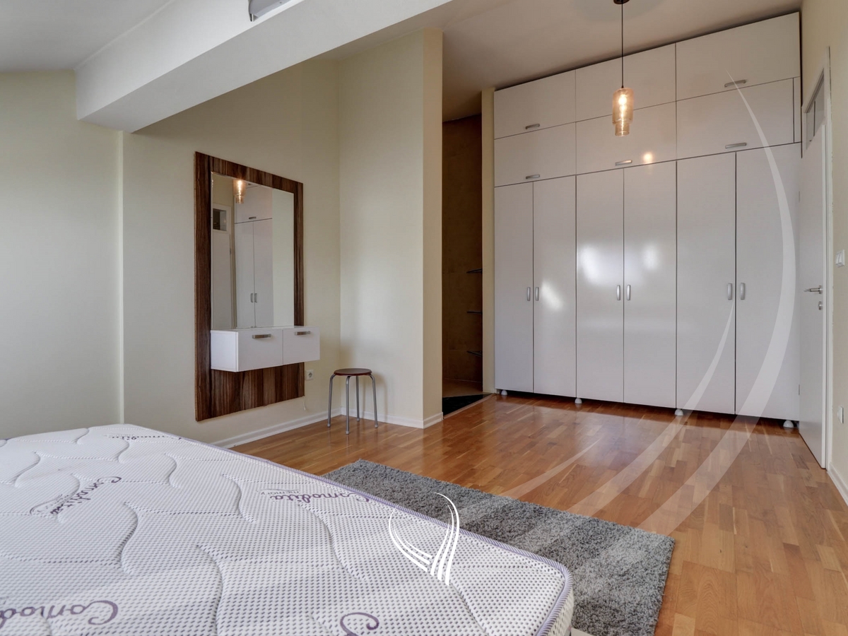 Duplex penthouse 123m2 for sale in Arbëria neighborhood - Dragodan10