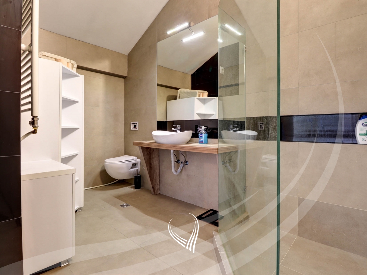 Duplex penthouse 123m2 for sale in Arbëria neighborhood - Dragodan13