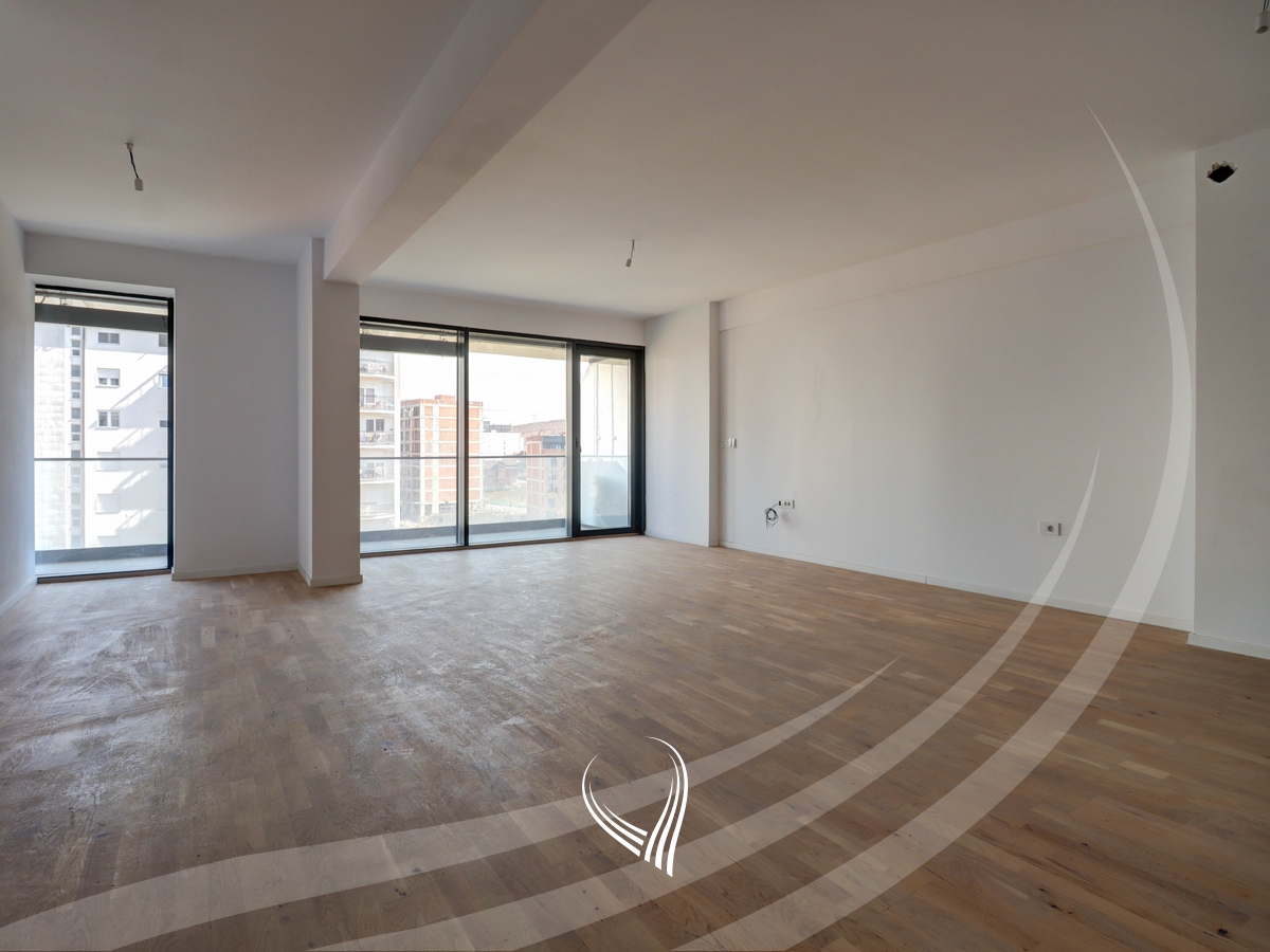 Banesë me 4 dhoma gjumi në shitje në lagjen Mati 1 – Rruga A1