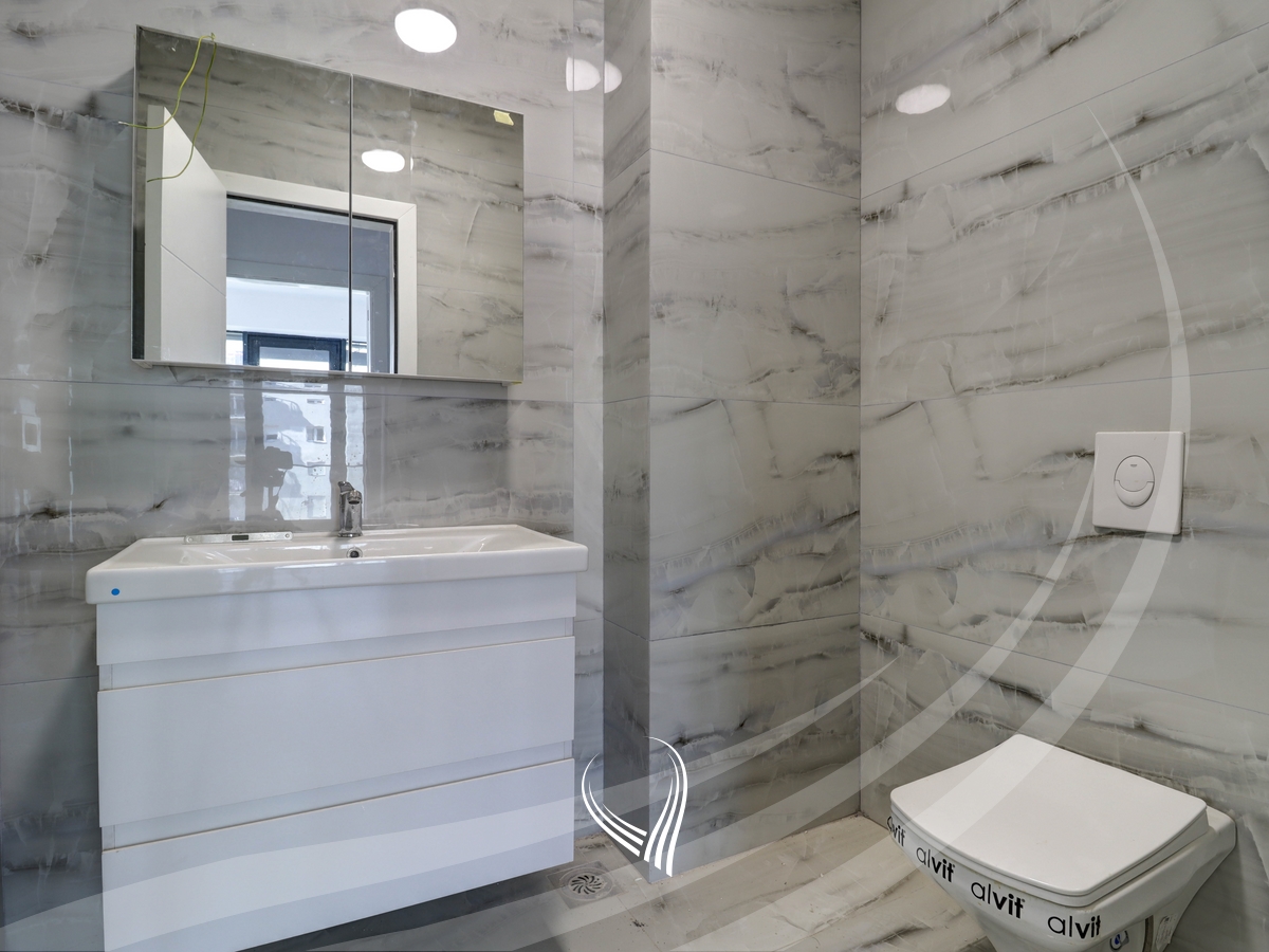 Banesë me 4 dhoma gjumi në shitje në lagjen Mati 1 – Rruga A14