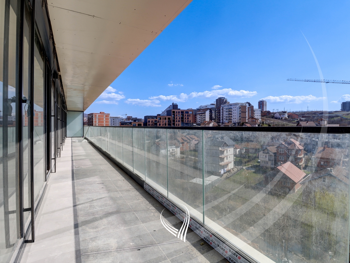 Banesë me 4 dhoma gjumi në shitje në lagjen Mati 1 – Rruga A8