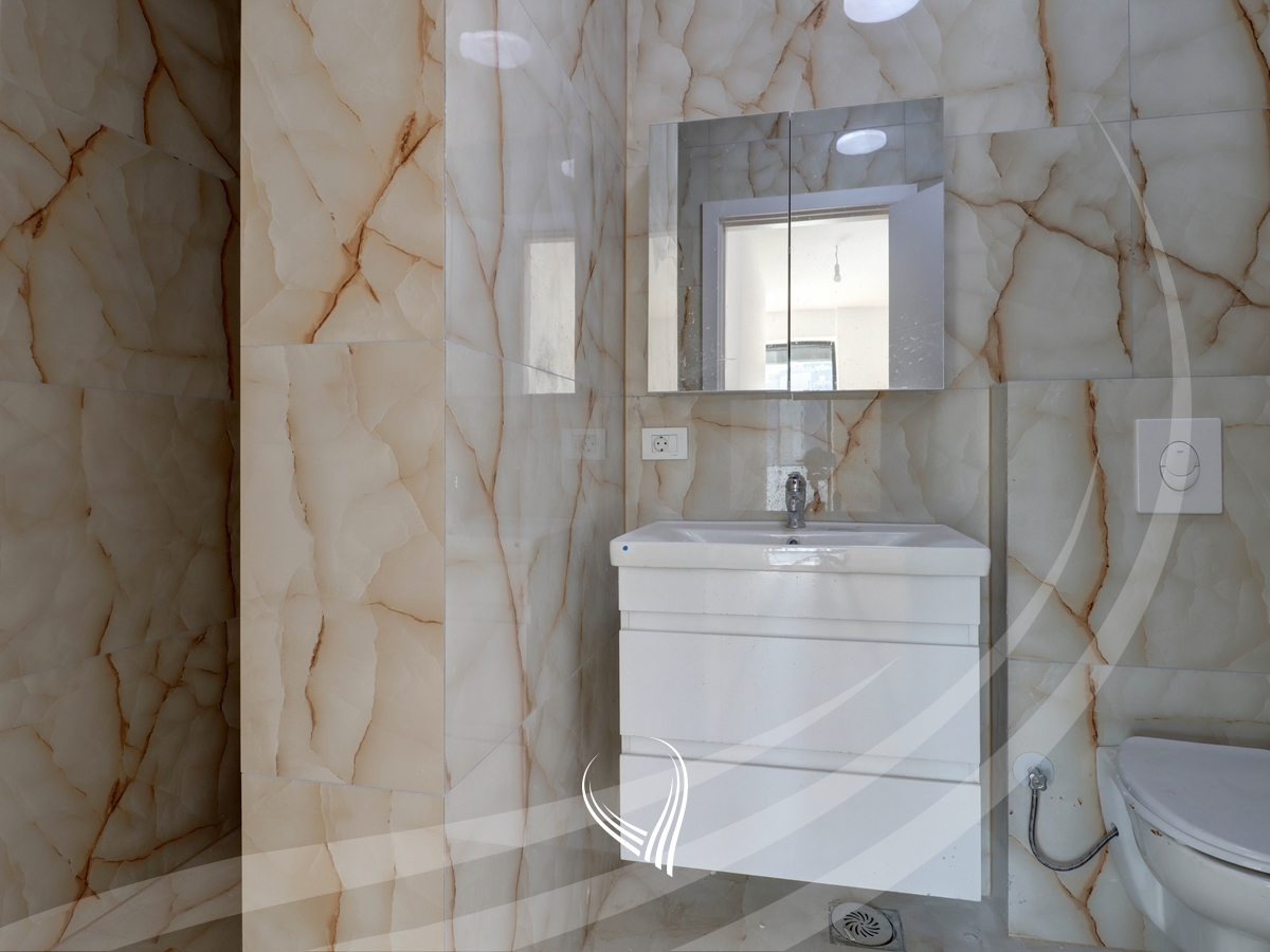 Banesë me 4 dhoma gjumi në shitje në lagjen Mati 1 – Rruga A10