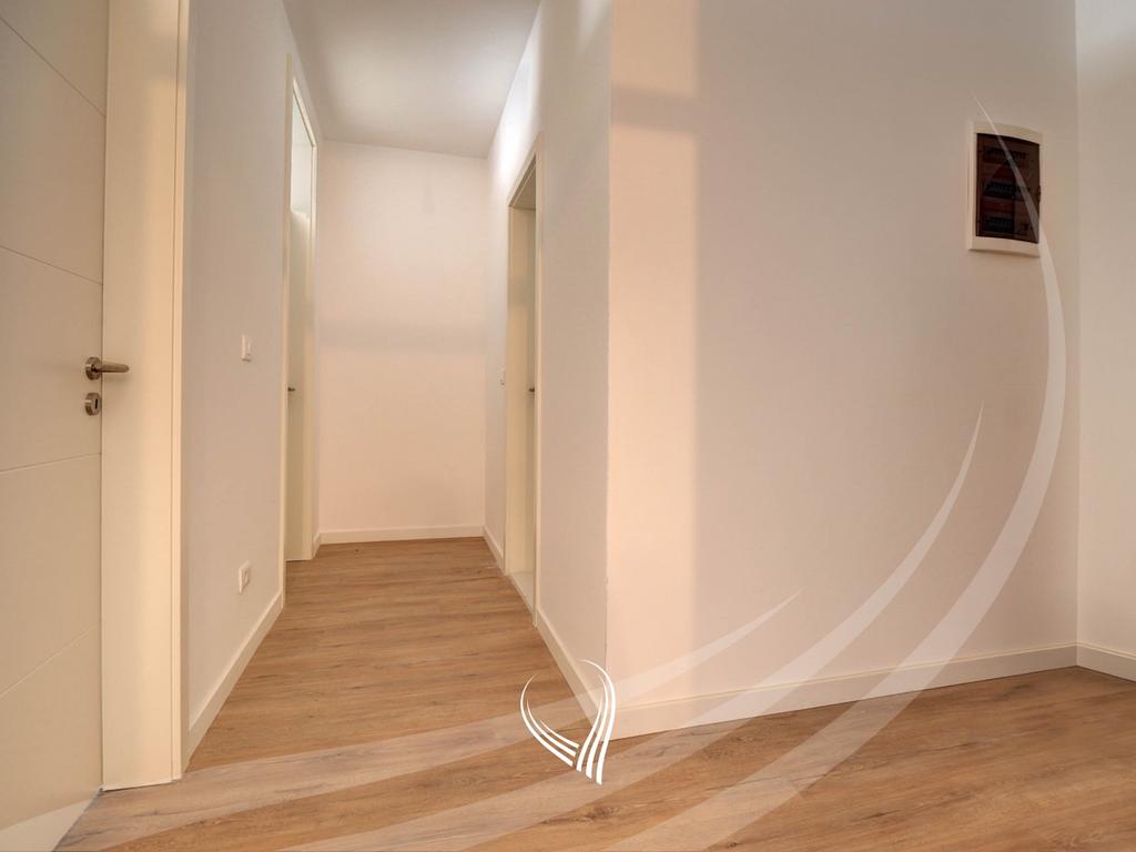 Banesë me 2 dhoma gjumi për shitje në lagjen Mati 1 – Kodrina4