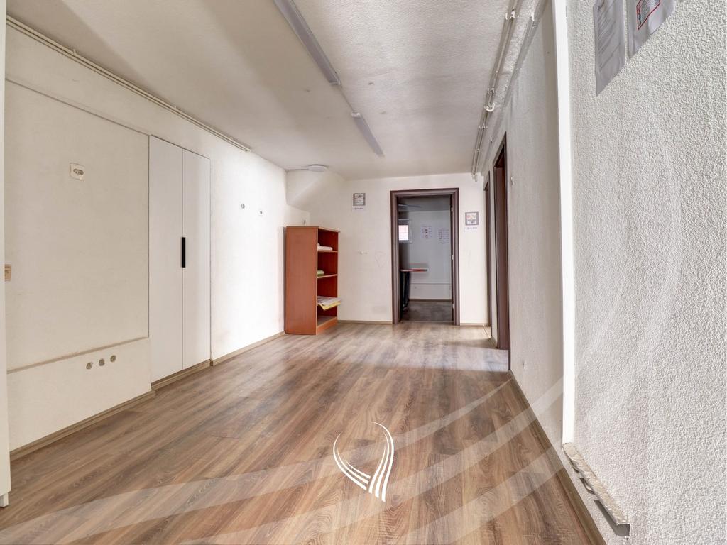 Zyre 400m2 for rent in Aktash neighborhood11