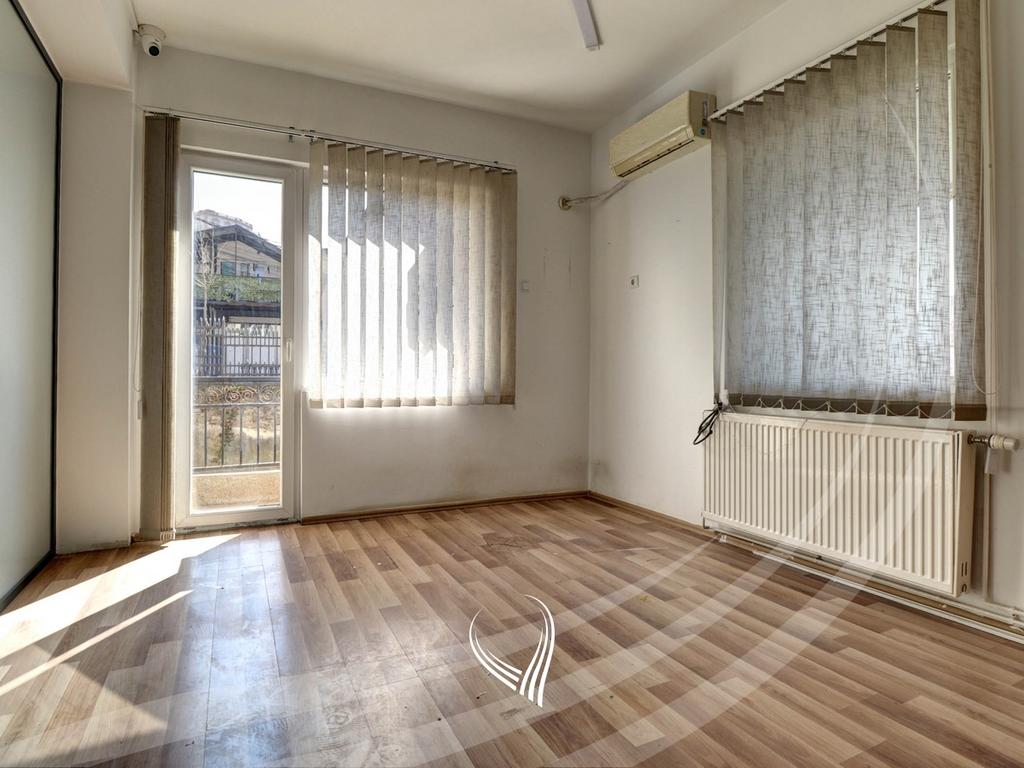 Zyre 400m2 for rent in Aktash neighborhood2