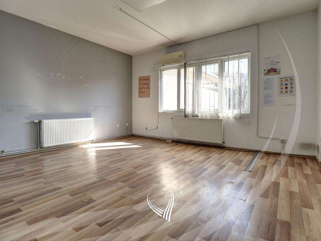 Zyre 400m2 for rent in Aktash neighborhood4