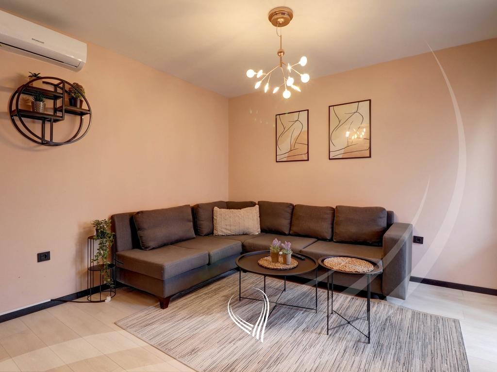 Banesë me 1 dhomë gjumi në shitje në lagjen Qafa2