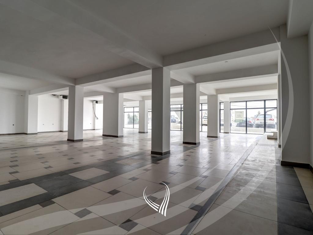 Lokal 400m2 me qira në lagjen Aktash5