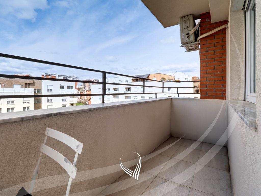 Banesë me 2 dhoma gjumi në shitje në lagjen Mati 1 – Kompleksi “Blini”9