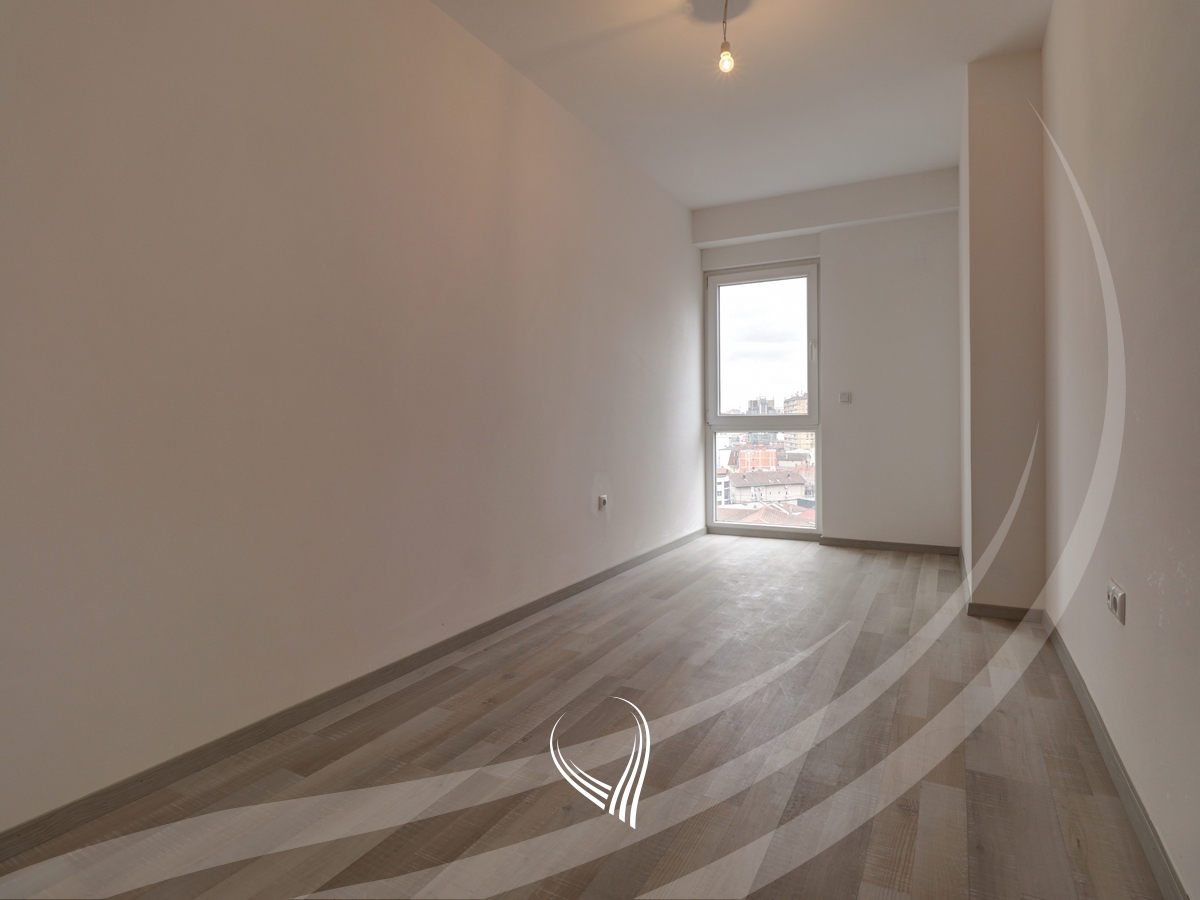 Banesë me 2 dhoma gjumi në shitje në lagjen Tophane4