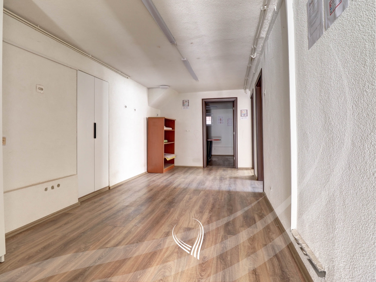 Zyre 400m2 for rent in Aktash neighborhood11