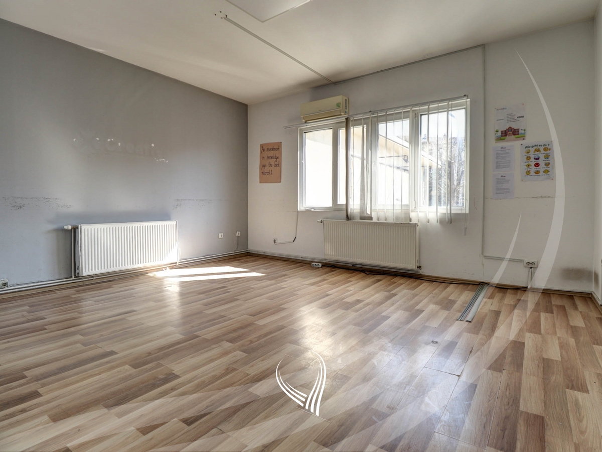 Zyre 400m2 for rent in Aktash neighborhood4