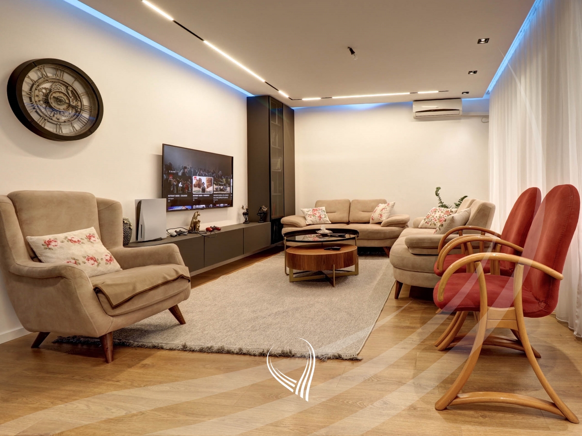 Shtëpi me 4 dhoma gjumi në shitje në lagjen Arbëria – Dragodan