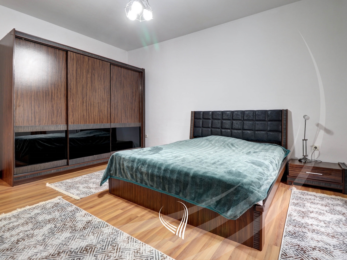 Shtëpi me 4 dhoma gjumi në shitje në lagjen Arbëria – Dragodan8