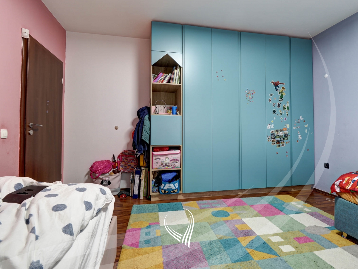 Shtëpi me 4 dhoma gjumi në shitje në lagjen Arbëria – Dragodan14