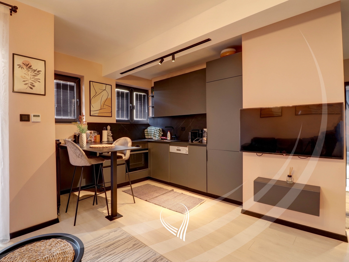 Banesë me 1 dhomë gjumi në shitje në lagjen Qafa3