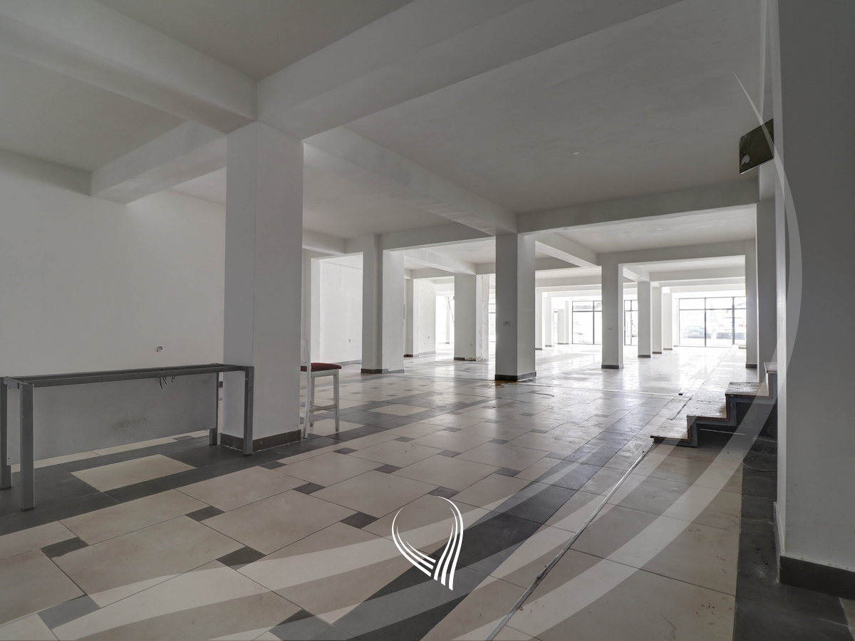 Lokal 400m2 me qira në lagjen Aktash4