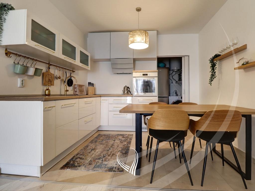 Banesë me 2 dhoma gjumi me qira në lagjen Mati 1 - Rruga C2