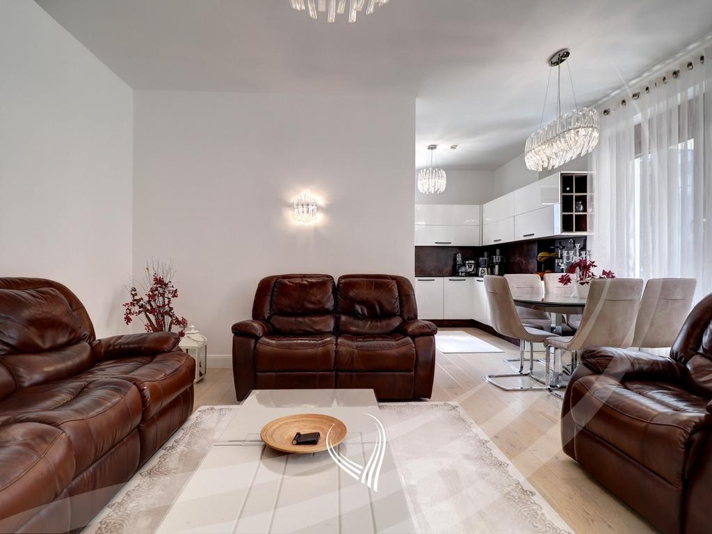 Banesë me 2 dhoma gjumi në shitje në lagjen Lakrishtë – Nartel Center4