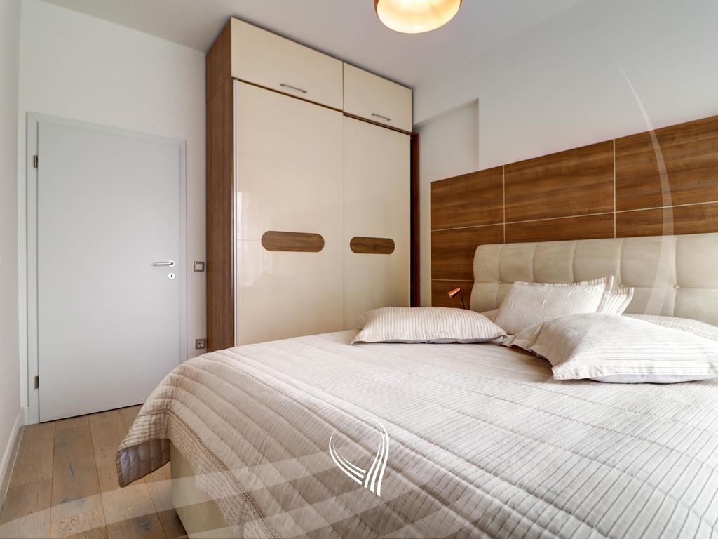 Banesë me 2 dhoma gjumi në shitje në lagjen Lakrishtë – Nartel Center8