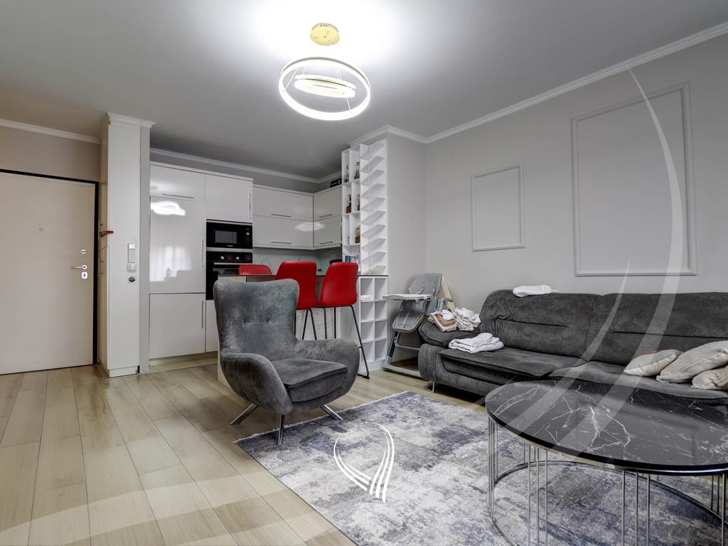 Banesë me 2 dhoma gjumi në shitje në lagjen Mati 1 – Euro Abi