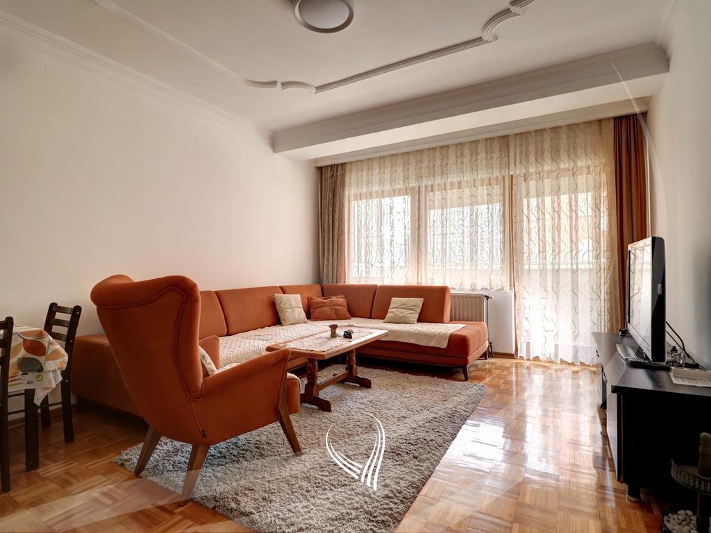 Banesë me 2 dhoma gjumi me qira në lagjen Arbëria – Dragodan