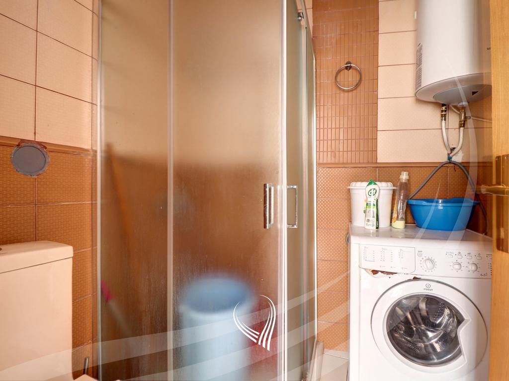 Banesë me 2 dhoma gjumi me qira në lagjen Arbëria – Dragodan8