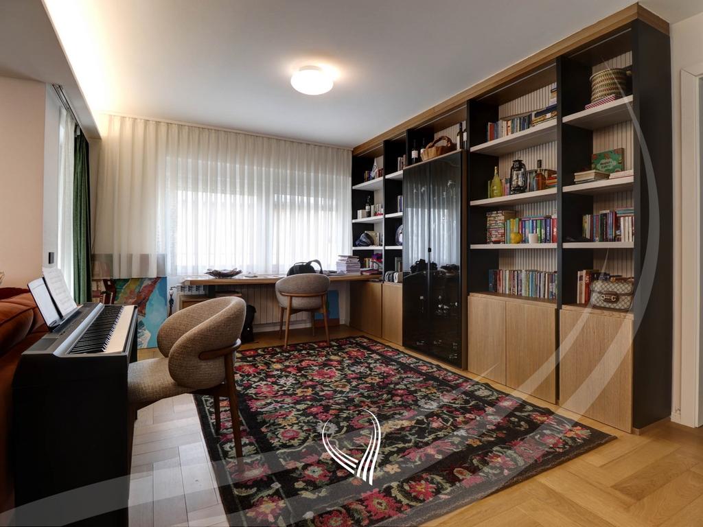 Banesë me 3 dhoma gjumi me qira në Qendër4