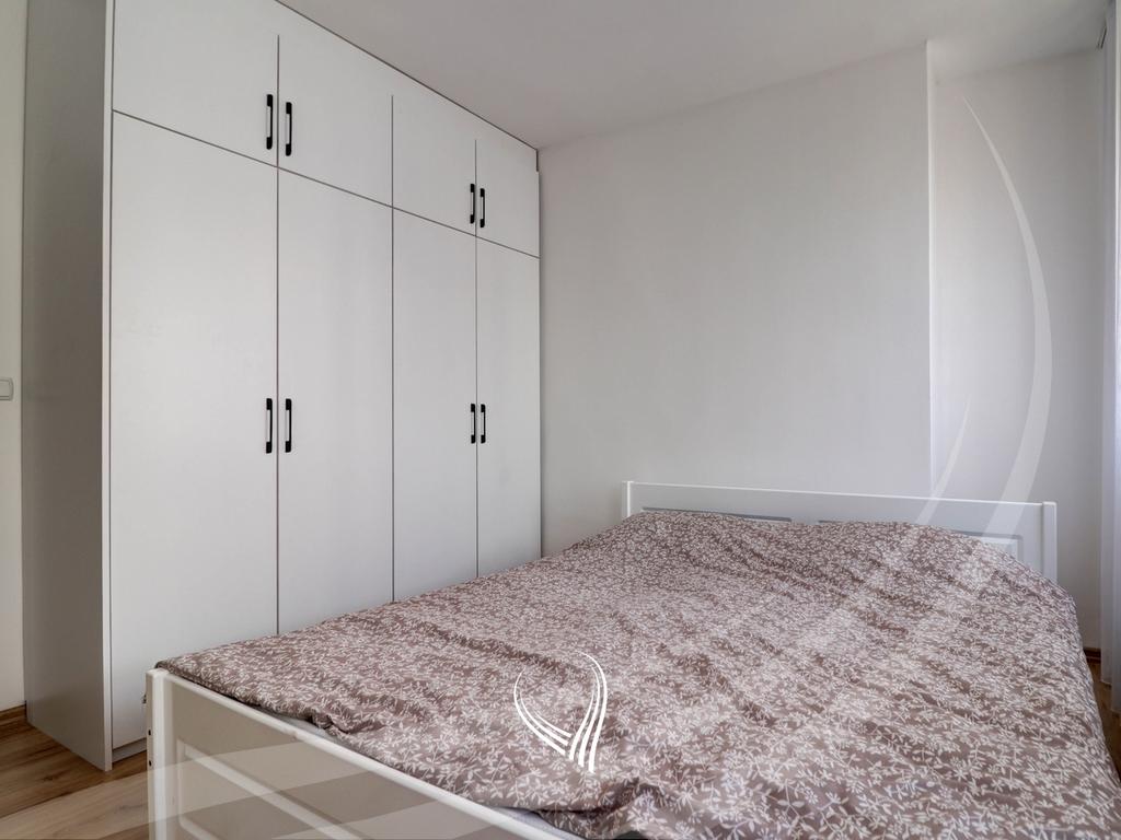 Banesë me 3 dhoma gjumi me qira në lagjen Arbëria – Dragodan8