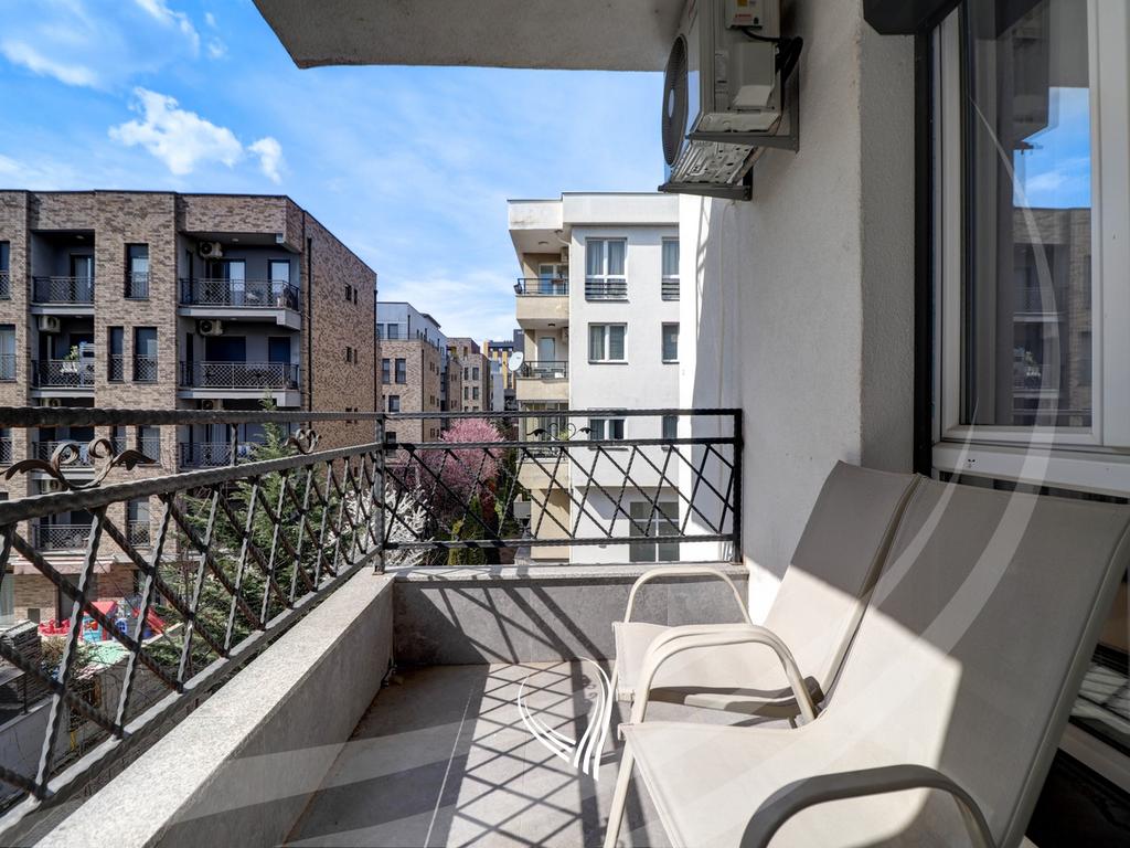 Banesë me 3 dhoma gjumi me qira në lagjen Arbëria – Dragodan12