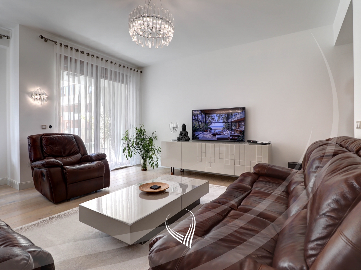 Banesë me 2 dhoma gjumi në shitje në lagjen Lakrishtë – Nartel Center0