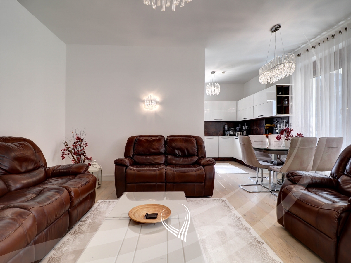 Banesë me 2 dhoma gjumi në shitje në lagjen Lakrishtë – Nartel Center4