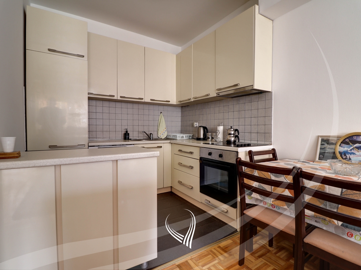 Banesë me 2 dhoma gjumi me qira në lagjen Arbëria – Dragodan2