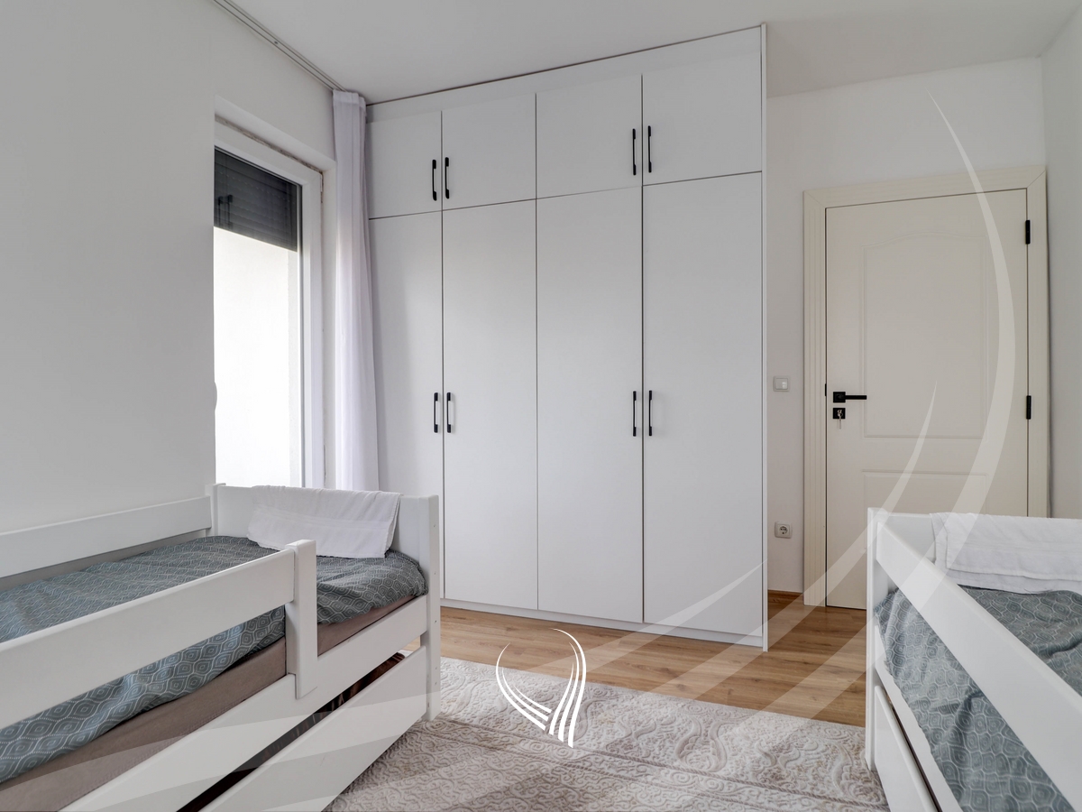 Banesë me 3 dhoma gjumi me qira në lagjen Arbëria – Dragodan10