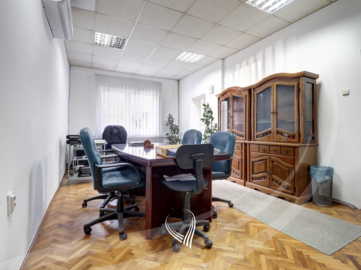 Zyre me 3 dhoma pune me qira në lagjen Pejton0