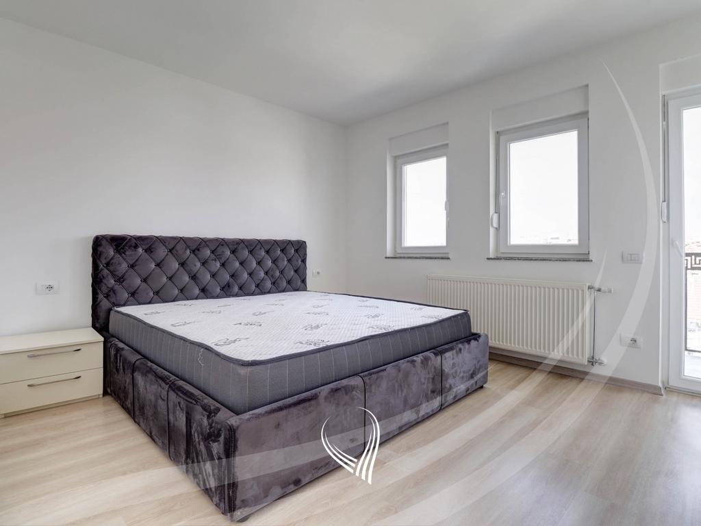 Shtëpi me 4 dhoma gjumi me qira në lagjen Prishtina e Re5