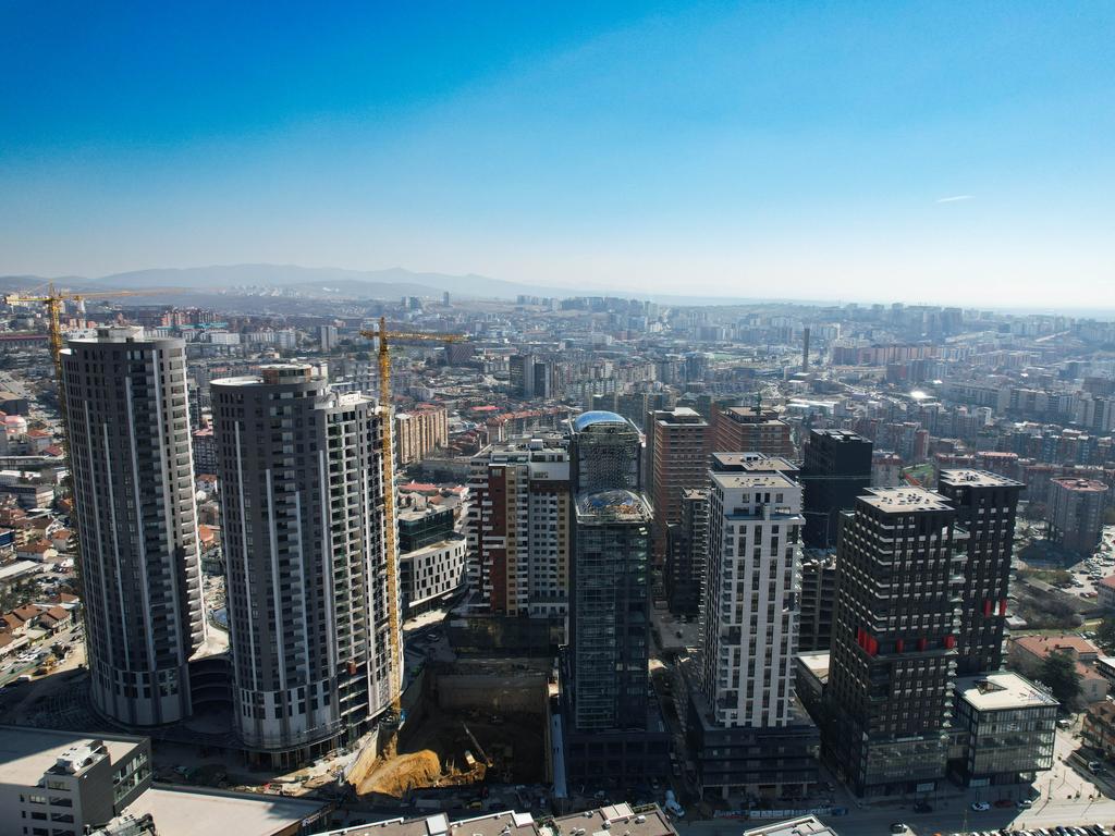 Commercial space for office 805m2 for rent in the Lakrishtë neighborhood