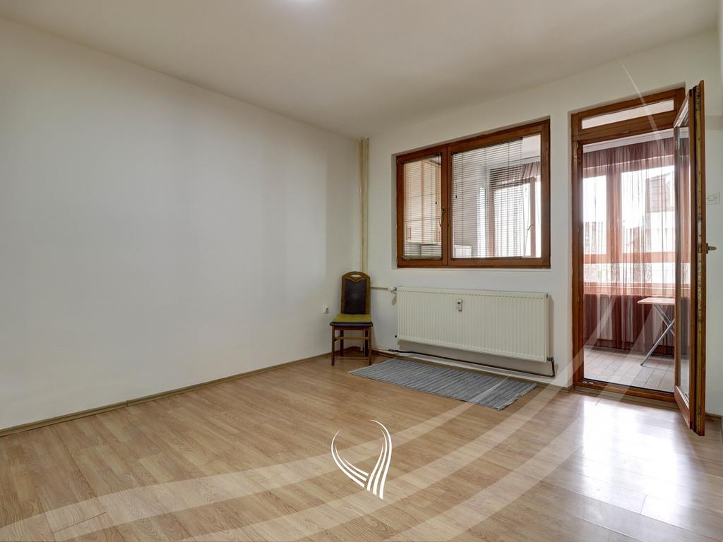 Zyre me 3 dhoma pune me qira në lagjen Dardania2